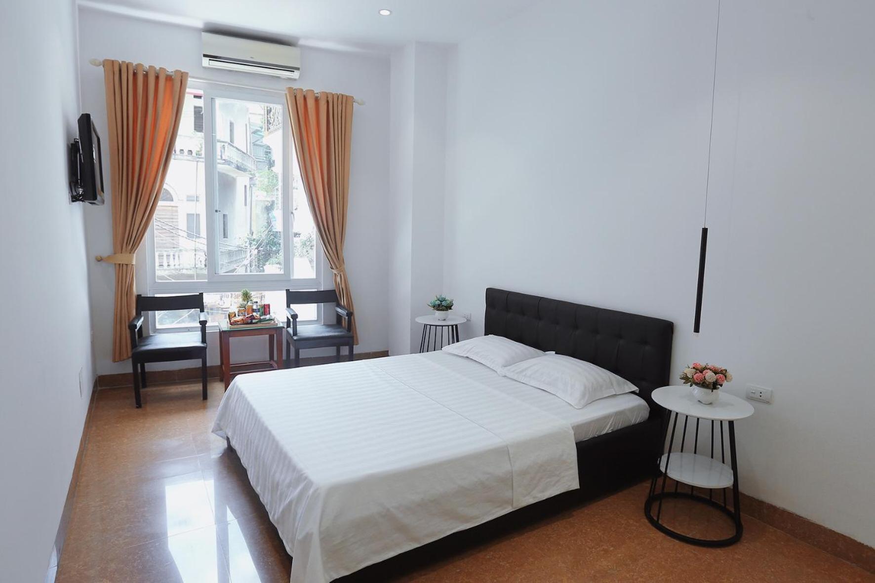 OYO 276 Bh Hotel Hanoi Buitenkant foto