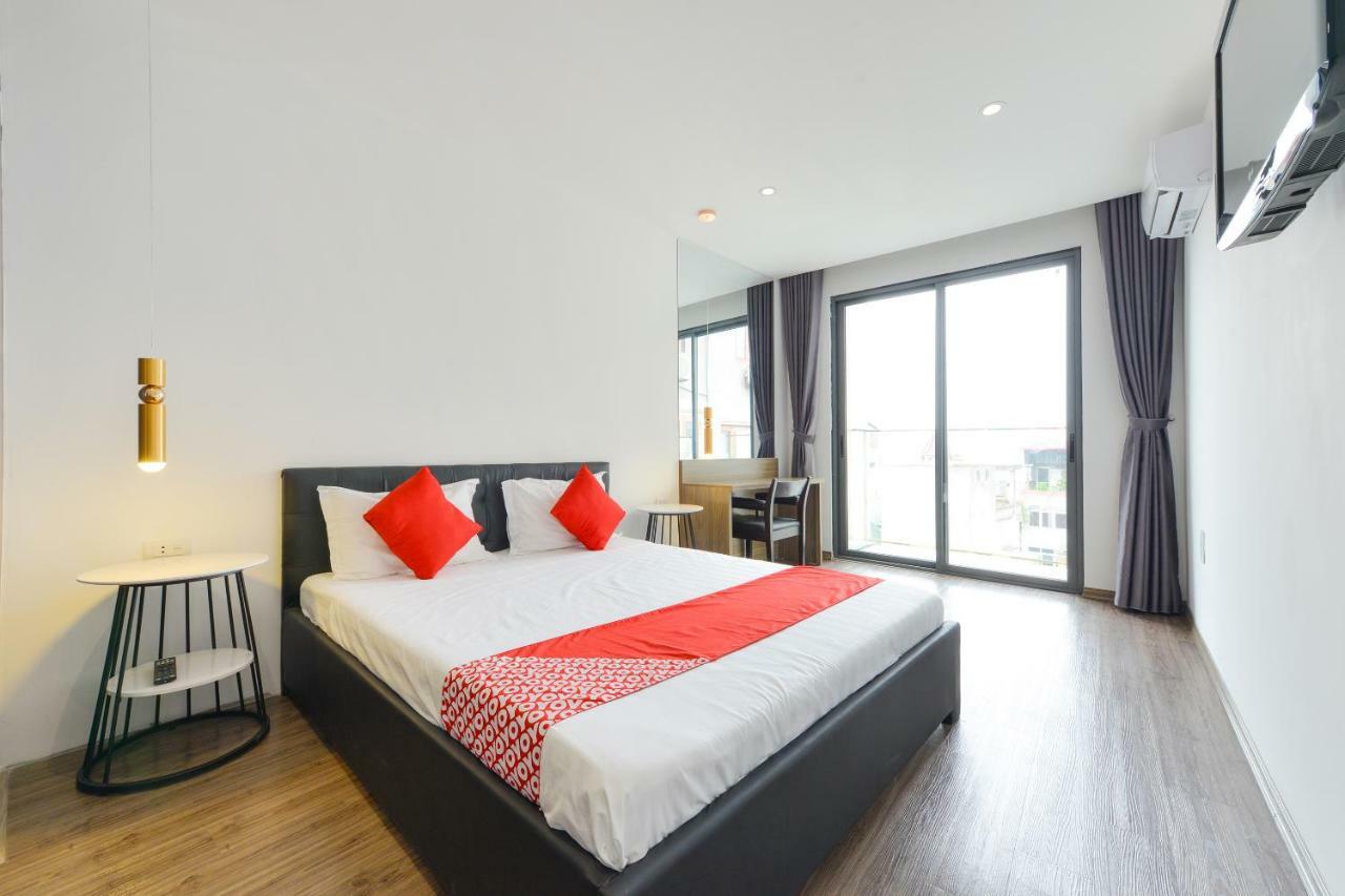 OYO 276 Bh Hotel Hanoi Buitenkant foto