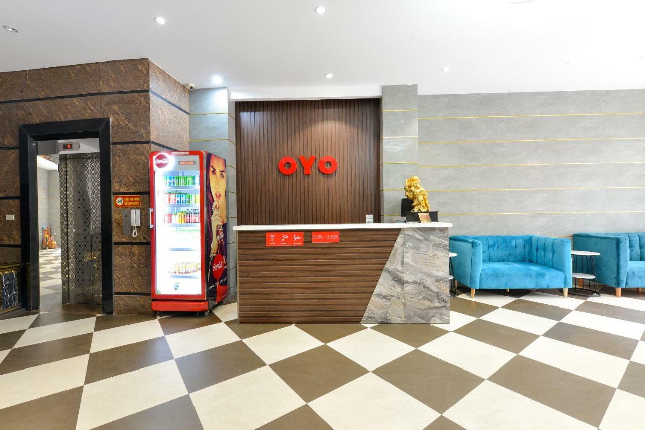 OYO 276 Bh Hotel Hanoi Buitenkant foto