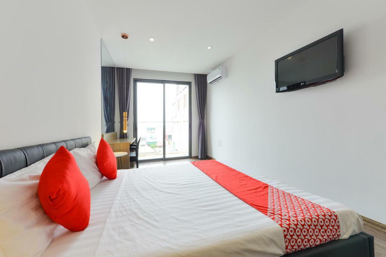 OYO 276 Bh Hotel Hanoi Buitenkant foto