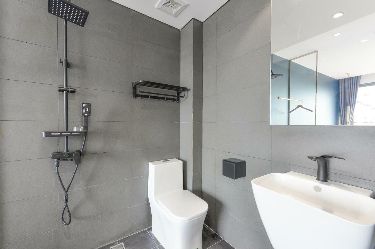 OYO 276 Bh Hotel Hanoi Buitenkant foto