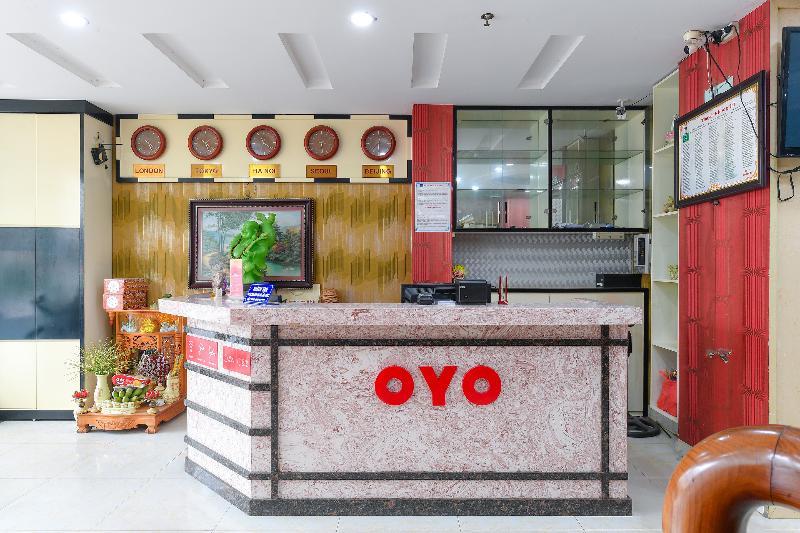 OYO 276 Bh Hotel Hanoi Buitenkant foto